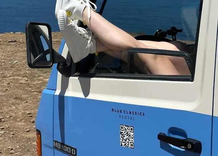 럭셔리텐트 Rent A Blue Classics's Campervan Mb 100 For A Trip In Algarve 포티마오